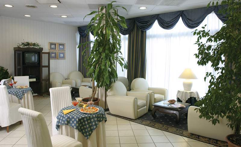 B&B Hotel Ferrara Interiør bilde