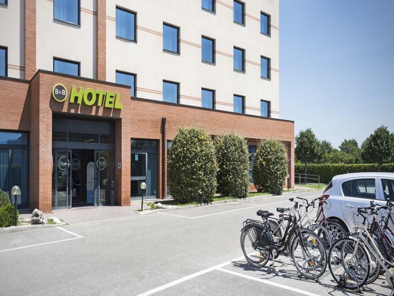 B&B Hotel Ferrara Eksteriør bilde
